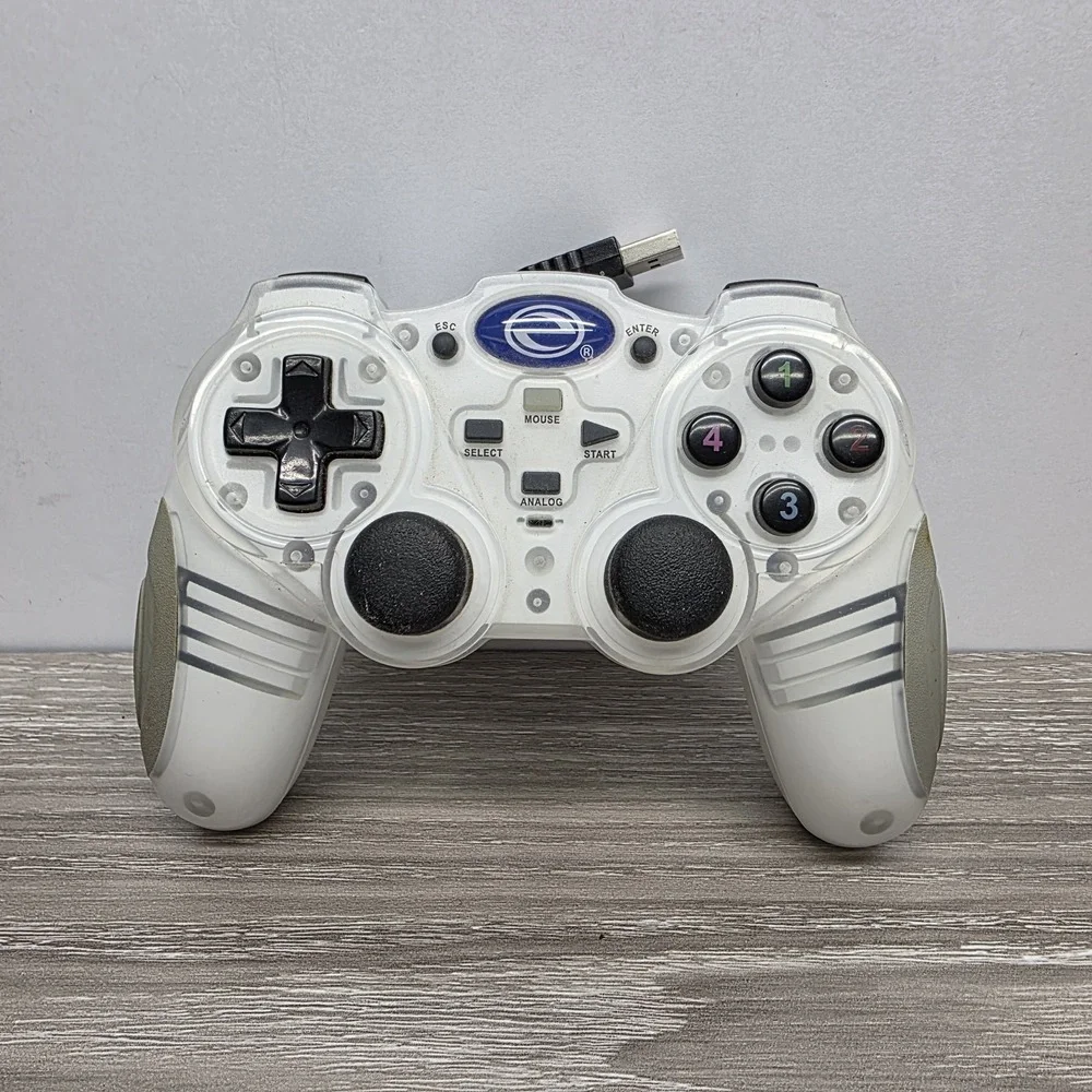 Game‎ Elements Recoil PC Gaming White Retractable USB Wired Controller GGE909